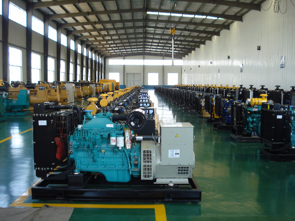 柴油发电机组油进水后如何正确方法解决问题？